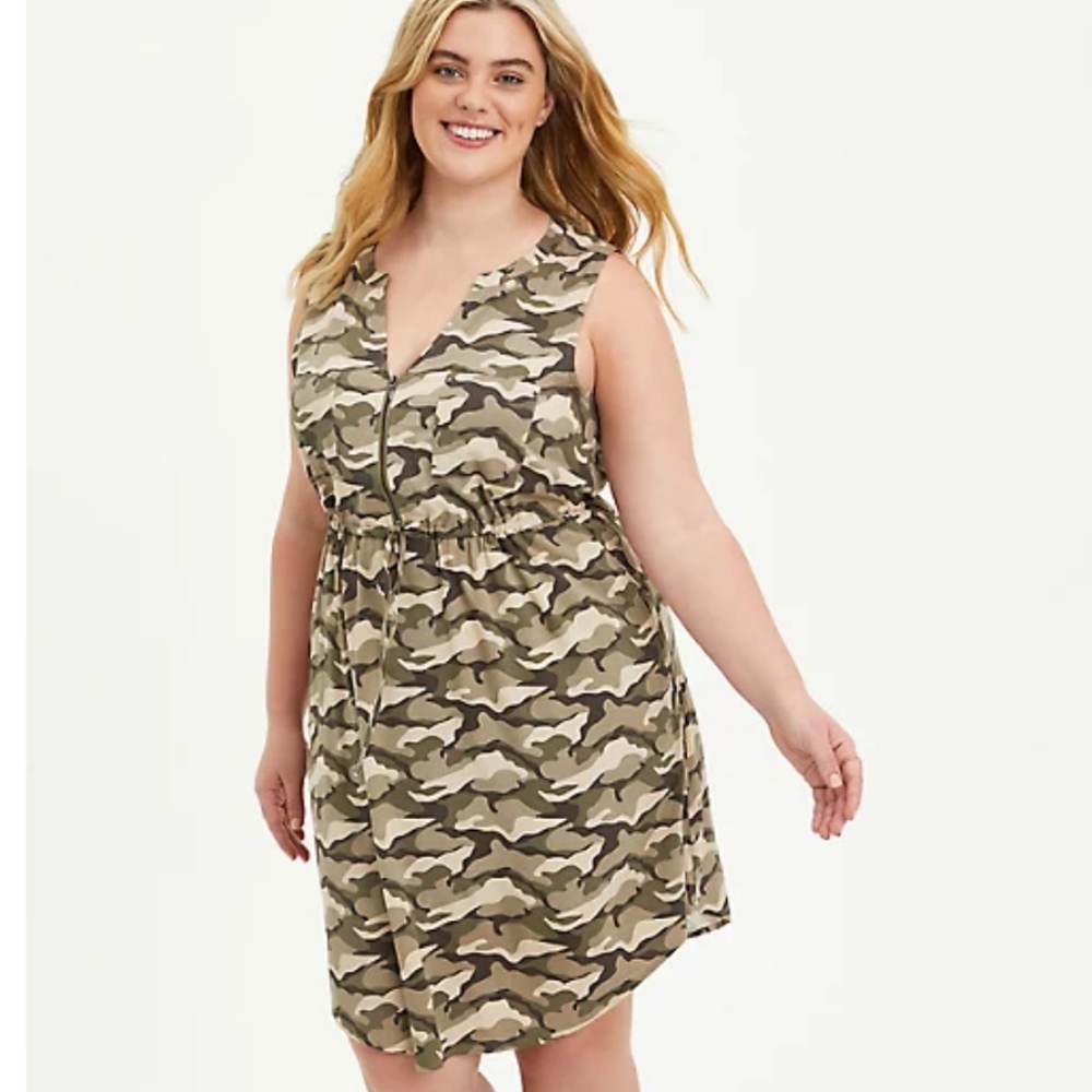 Torrid Camo Sleeveless Dress Size 3 NWT